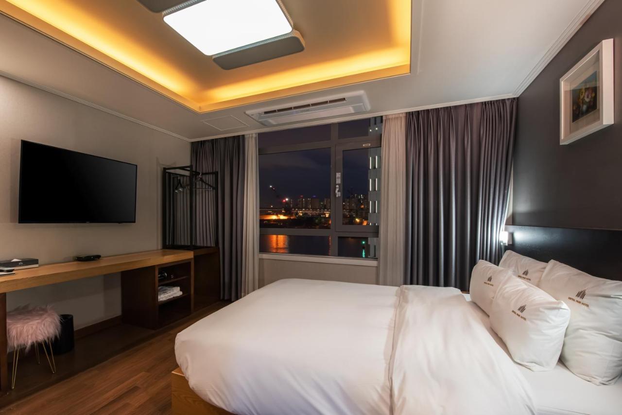 Central Park Hotel Busan Bagian luar foto