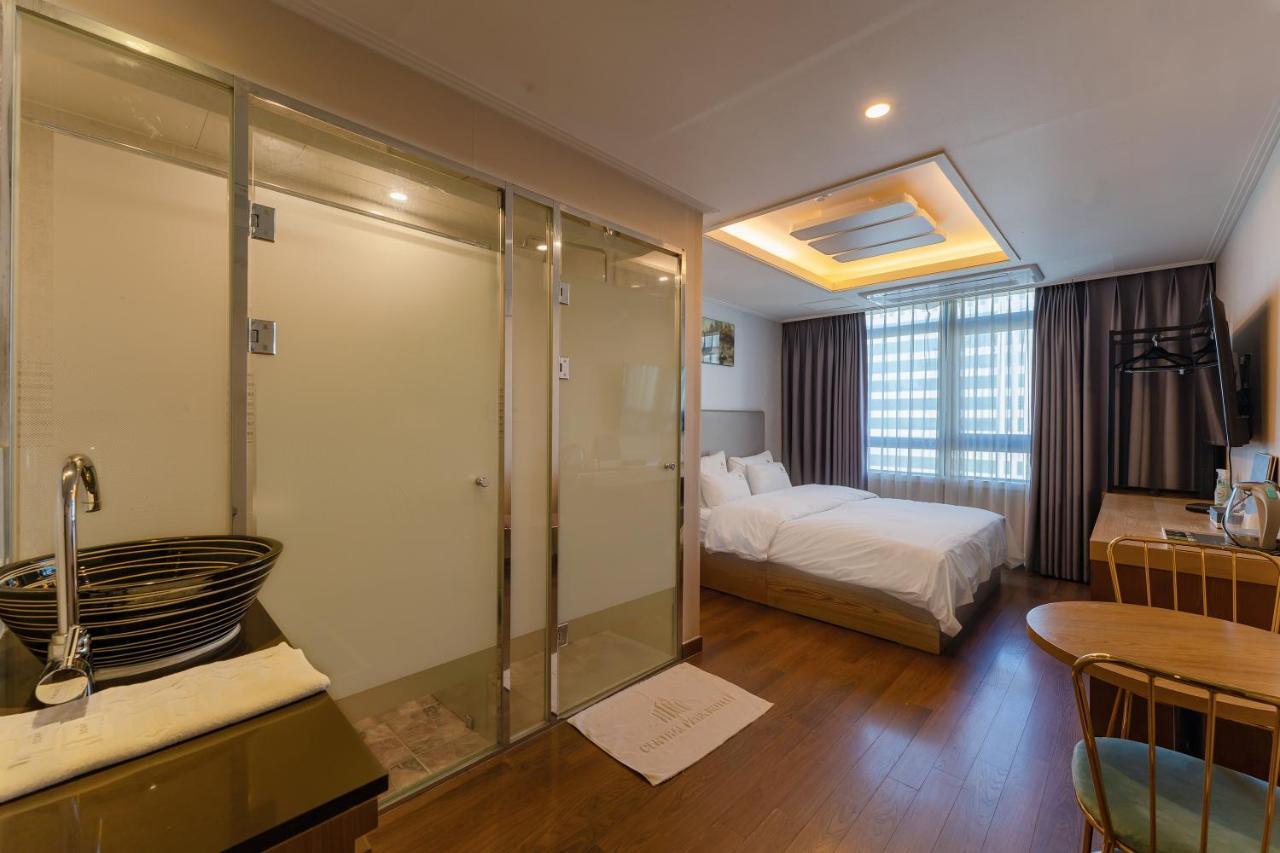 Central Park Hotel Busan Bagian luar foto